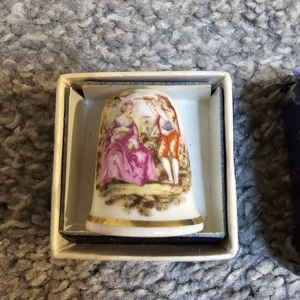 Fine Bone China Decorative Thimble Vintage Collectible Made In England